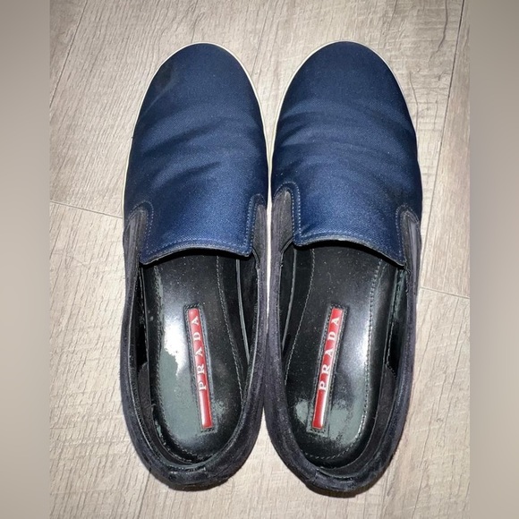 Mens Prada navy and black loafer. - Picture 3 of 3